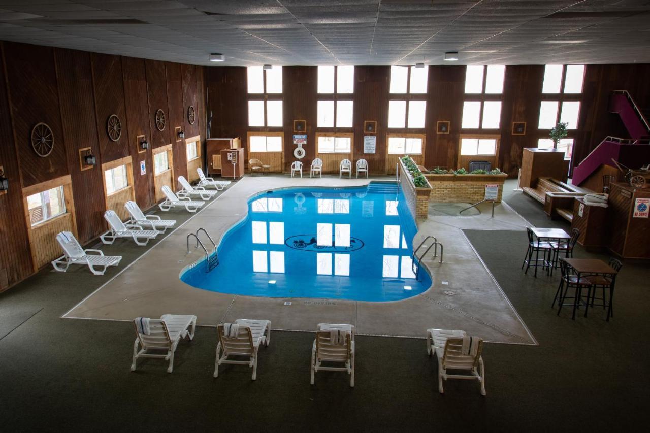Carriage House Country Club Pocono Manor Exterior foto