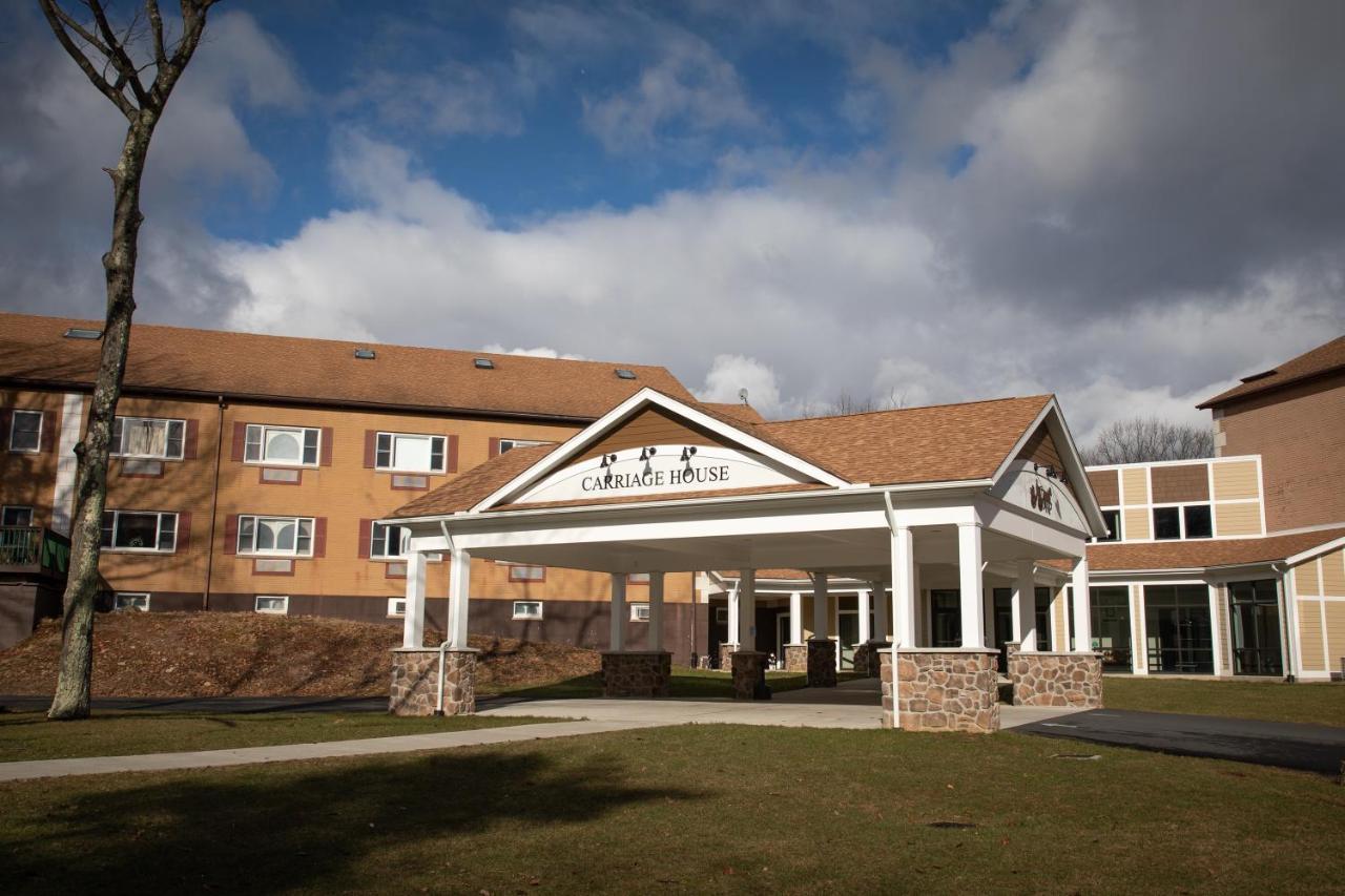 Carriage House Country Club Pocono Manor Exterior foto